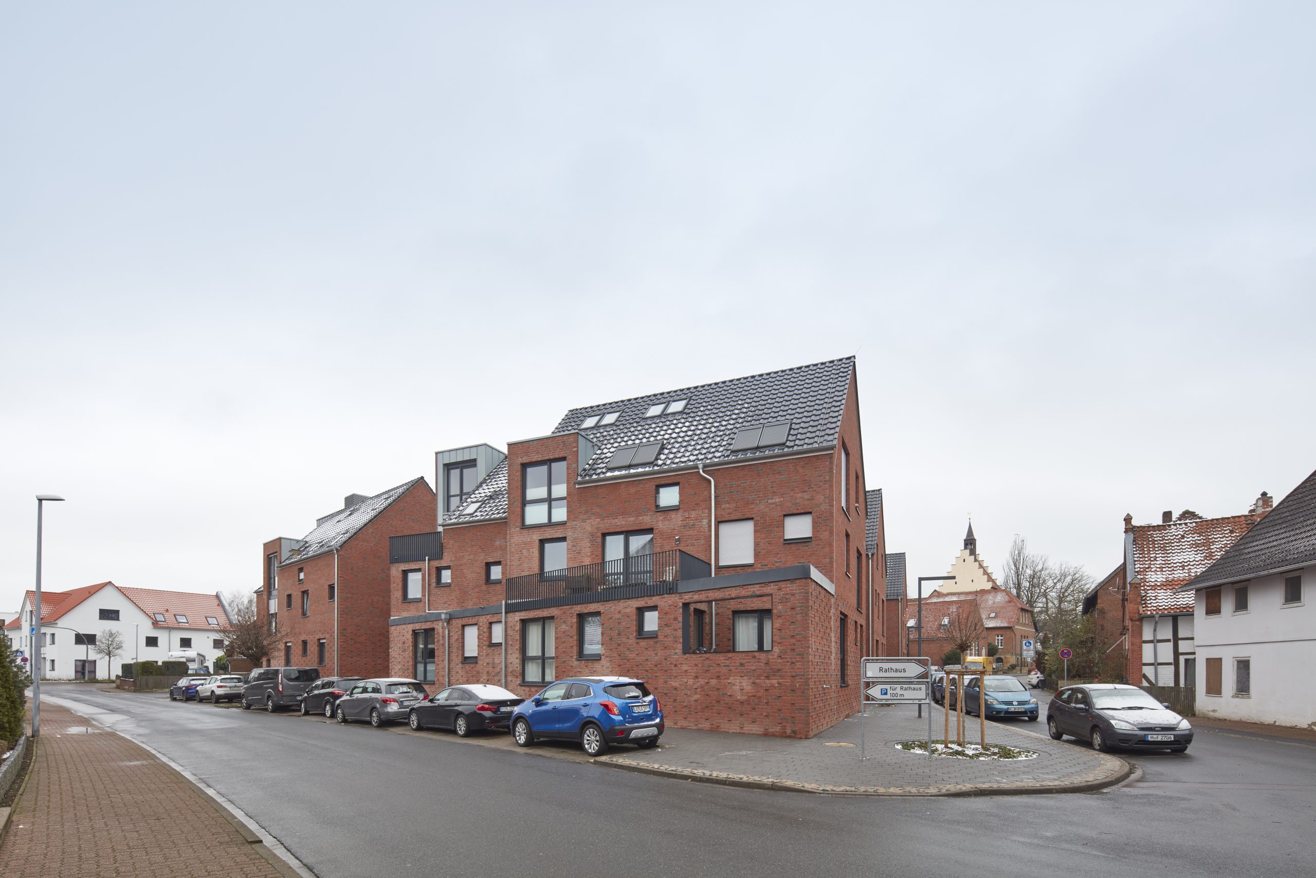 1. Perspektive mit Blick in die Kirchstraße auf die Margarethenkirche und Schaumburger Straße